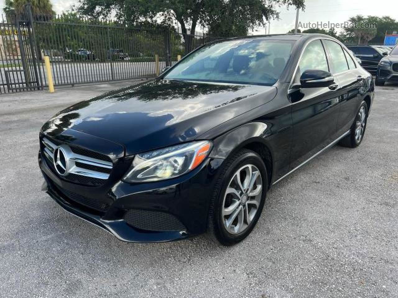 2015 Mercedes-benz C 300 4matic Черный vin: 55SWF4KB6FU025346