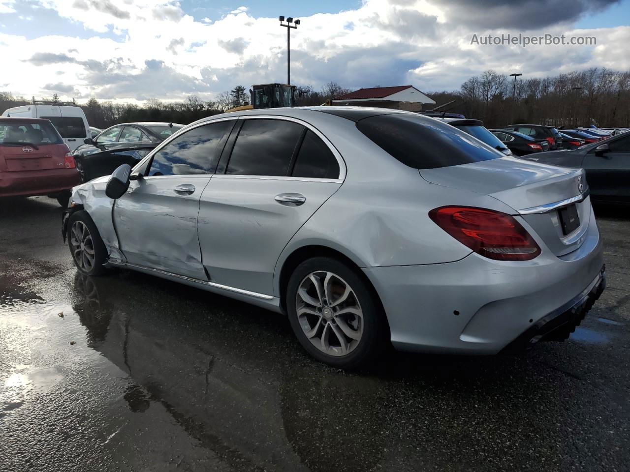 2015 Mercedes-benz C 300 4matic Серебряный vin: 55SWF4KB7FU023542