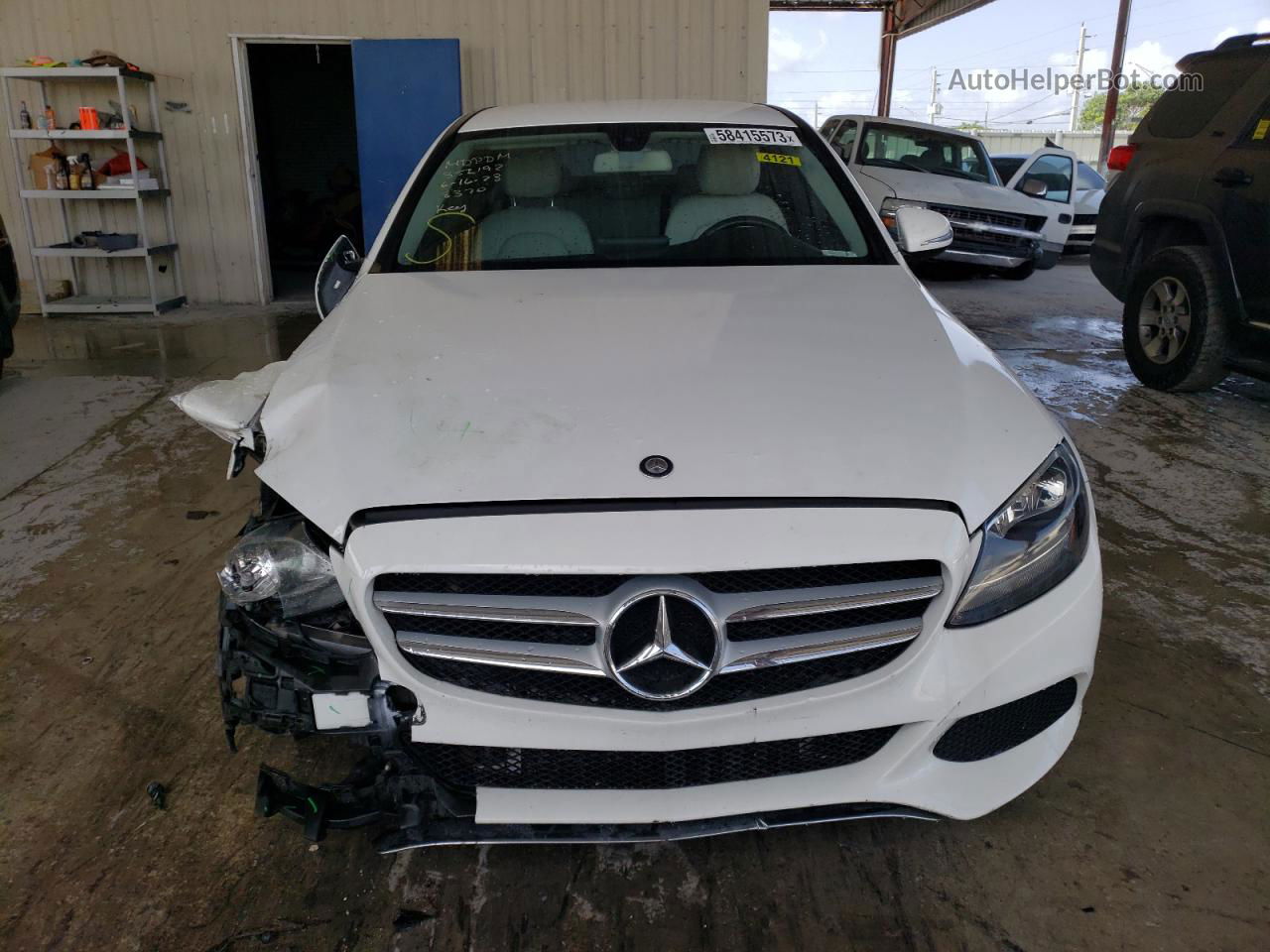 2015 Mercedes-benz C 300 4matic White vin: 55SWF4KB7FU028370