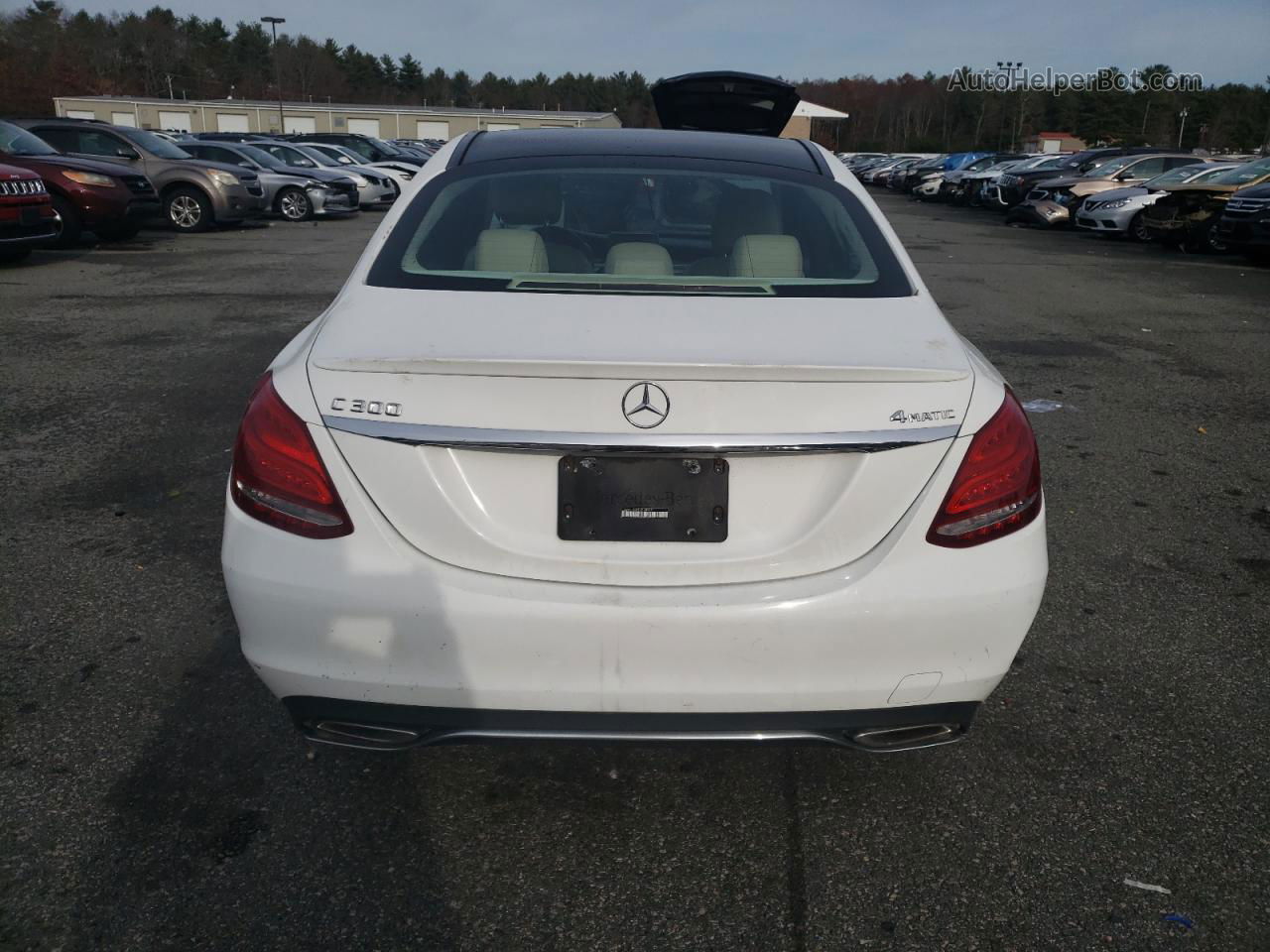 2015 Mercedes-benz C 300 4matic White vin: 55SWF4KB7FU065967