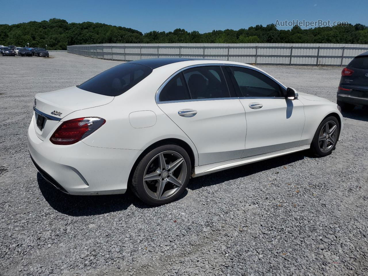 2015 Mercedes-benz C 300 4matic Белый vin: 55SWF4KB8FU064049