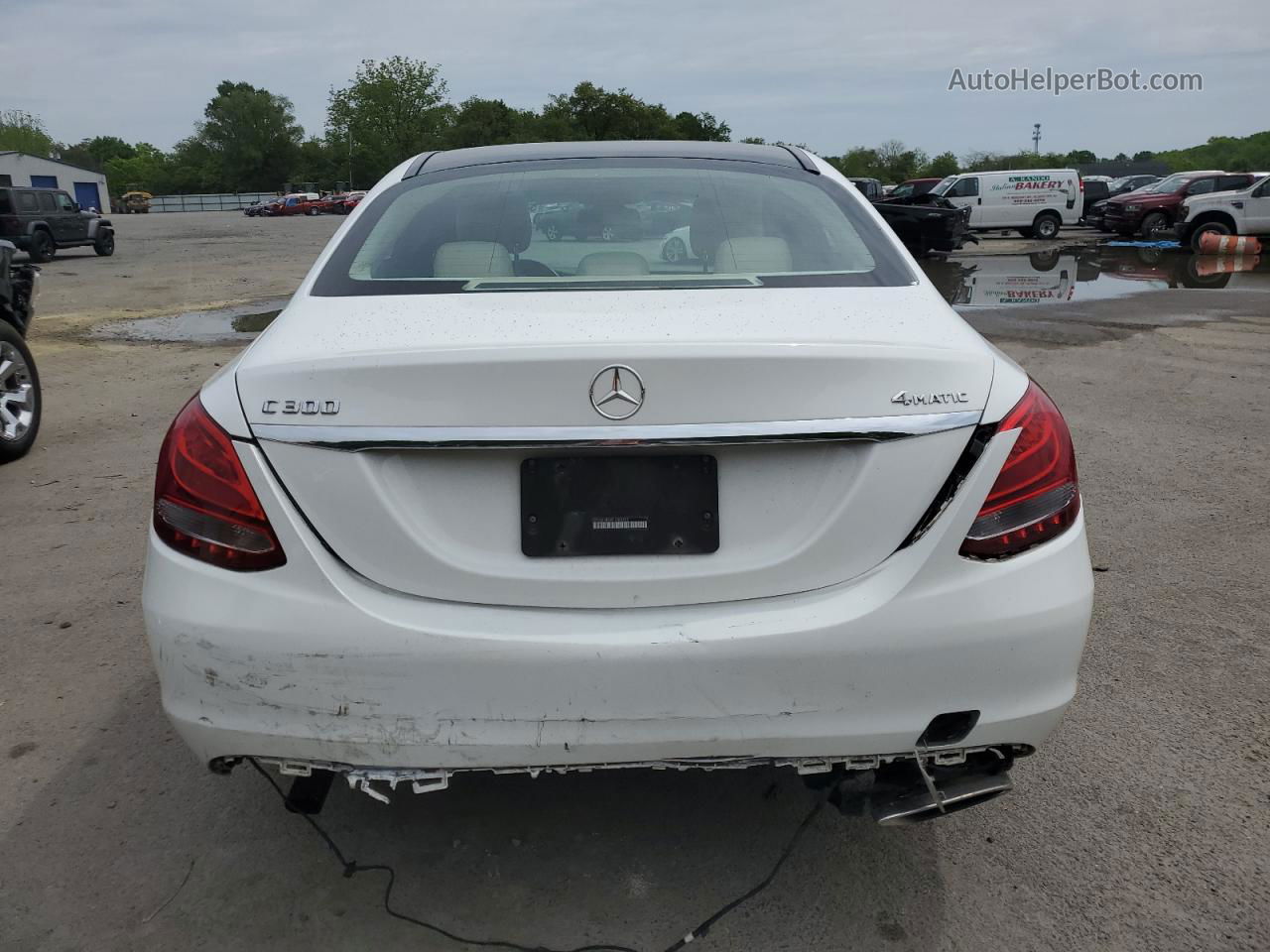 2015 Mercedes-benz C 300 4matic White vin: 55SWF4KB8FU080252