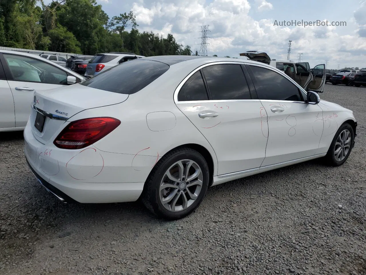 2015 Mercedes-benz C 300 4matic Белый vin: 55SWF4KB9FU084231