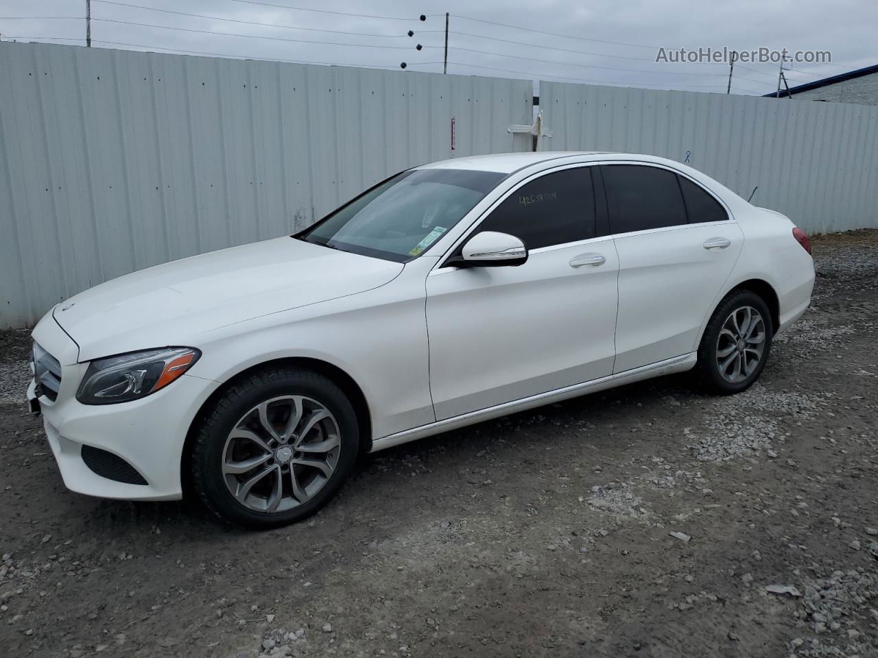 2015 Mercedes-benz C 300 4matic White vin: 55SWF4KBXFU005035