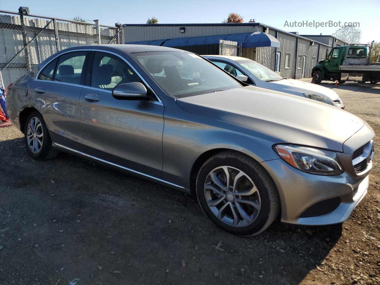 2015 Mercedes-benz C 300 4matic Серебряный vin: 55SWF4KBXFU015838