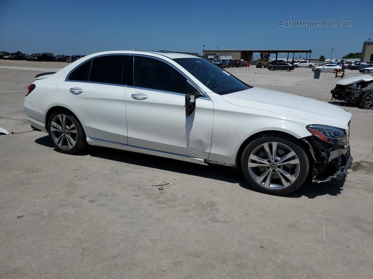 2019 Mercedes-benz C 300 White vin: 55SWF8DB0KU284252