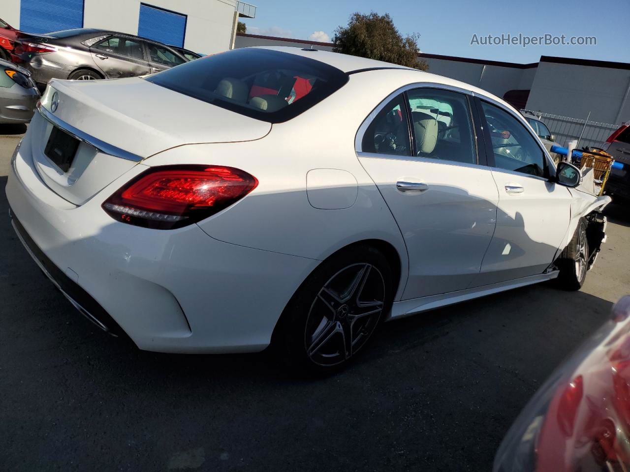 2019 Mercedes-benz C 300 White vin: 55SWF8DB3KU282768