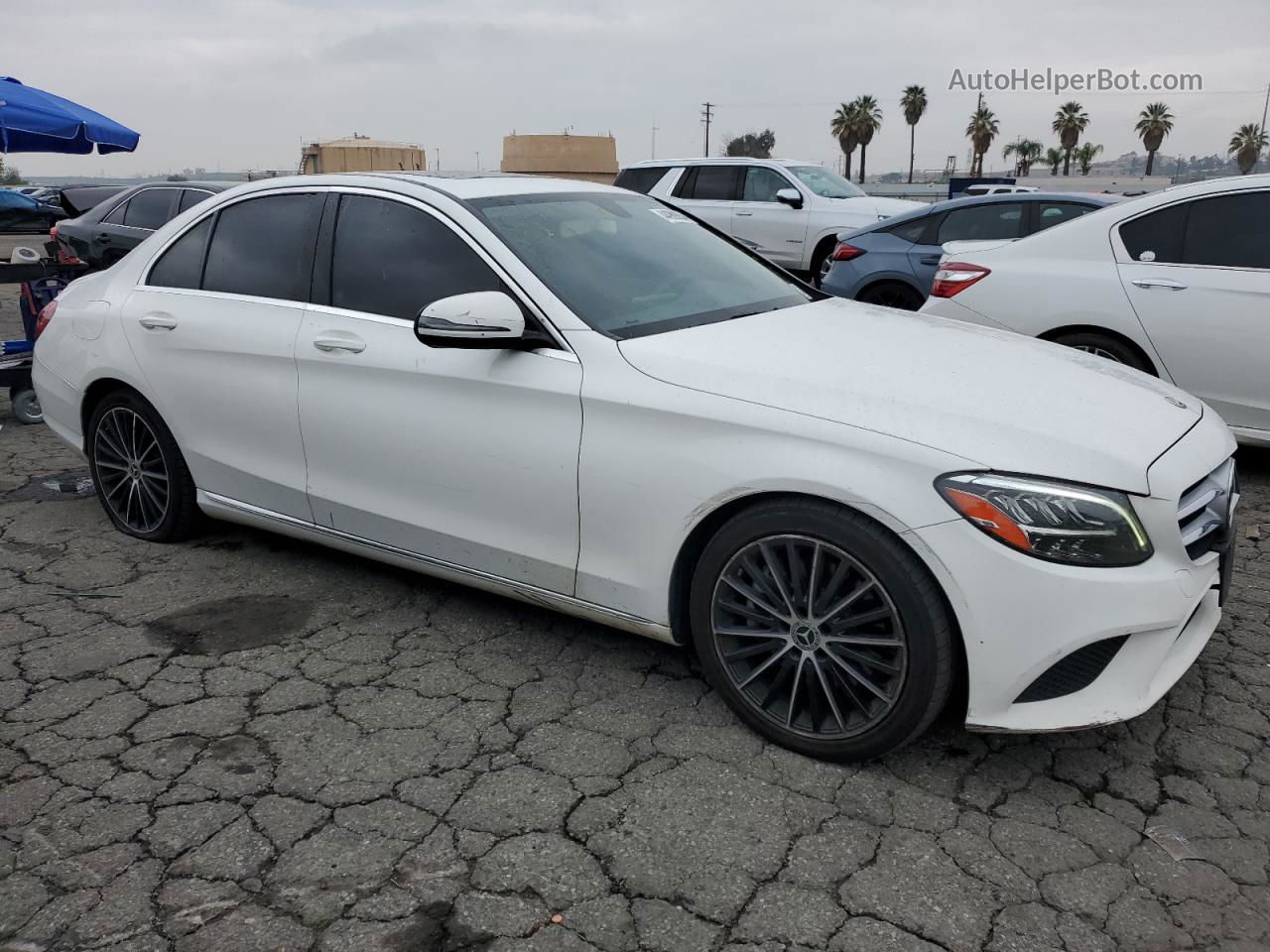 2019 Mercedes-benz C 300 White vin: 55SWF8DB4KU307726