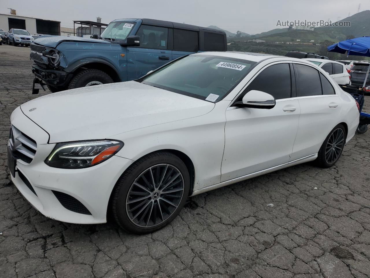 2019 Mercedes-benz C 300 White vin: 55SWF8DB4KU307726