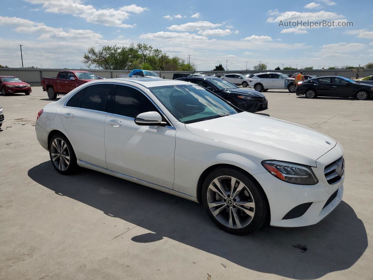 2019 Mercedes-benz C 300 White vin: 55SWF8DB9KU308175