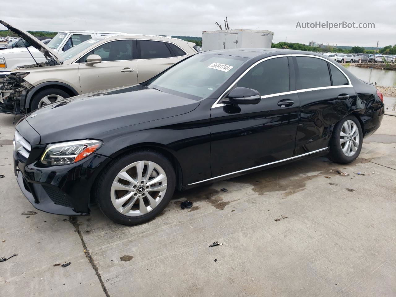 2019 Mercedes-benz C 300 Черный vin: 55SWF8DBXKU296148