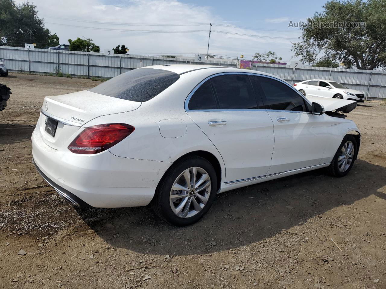 2019 Mercedes-benz C 300 4matic Белый vin: 55SWF8EB8KU316525