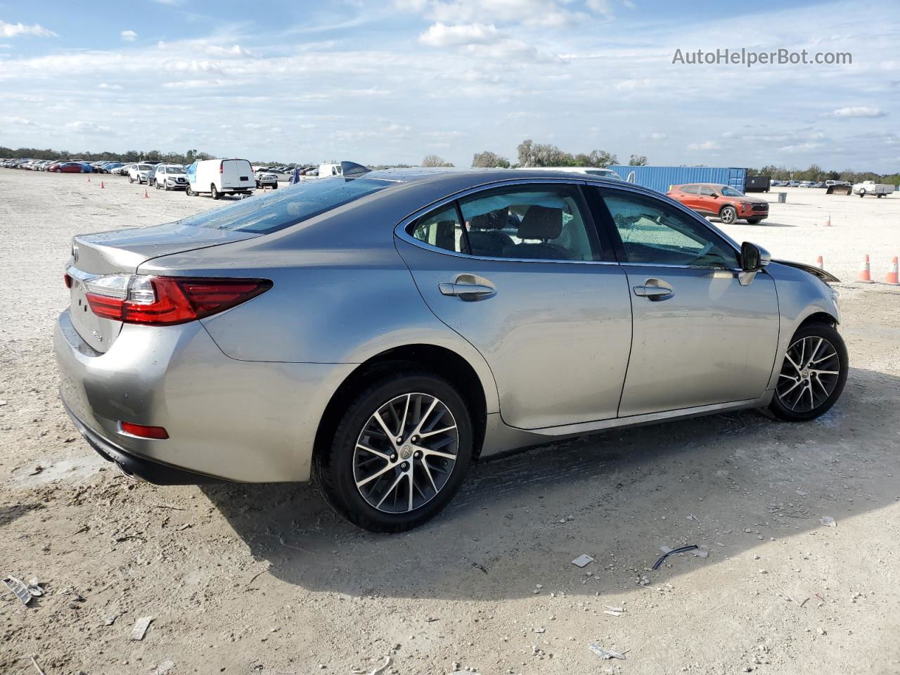 2016 Lexus Es 350 Серебряный vin: 58ABK1GG4GU003390