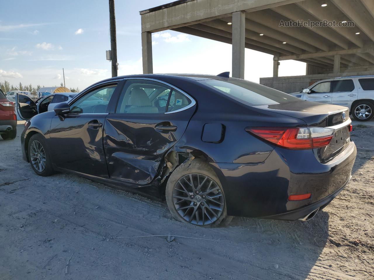 2018 Lexus Es 350 Blue vin: 58ABK1GG4JU105120