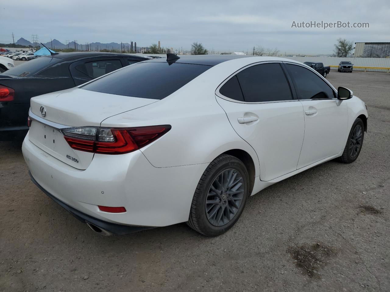 2018 Lexus Es 350 Белый vin: 58ABK1GG4JU116067