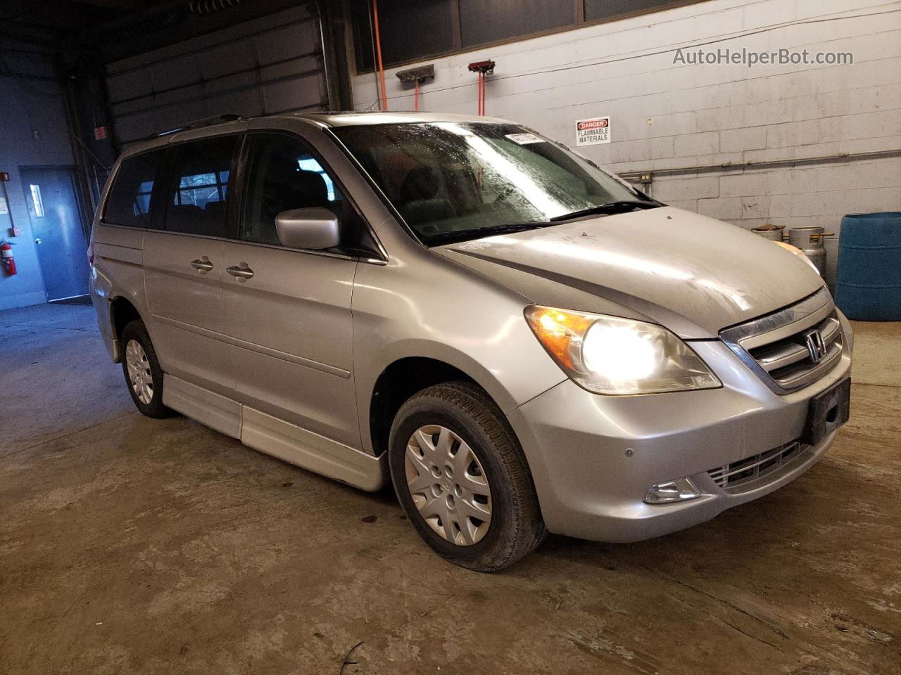 Price History 2006 Honda Odyssey Touring vin