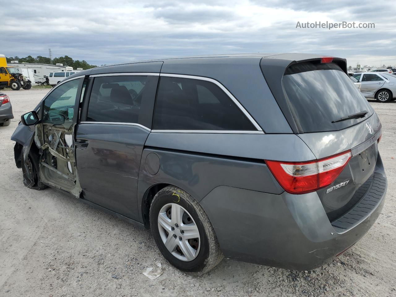 2013 Honda Odyssey Lx Gray vin: 5FNRL5H24DB037805