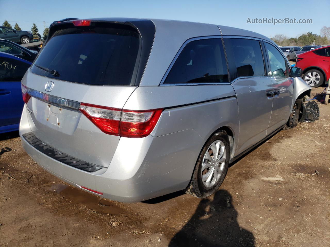 2013 Honda Odyssey Lx Silver vin: 5FNRL5H24DB085482