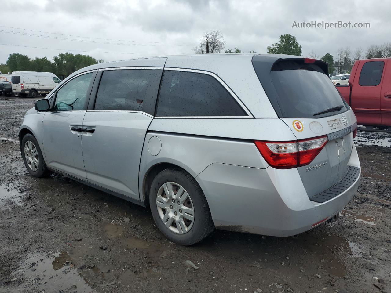 2013 Honda Odyssey Lx Silver vin: 5FNRL5H26DB072894