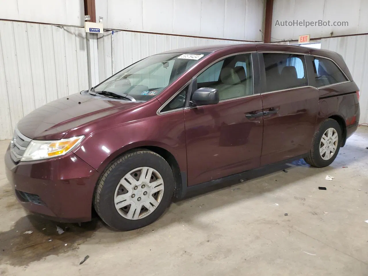 2013 Honda Odyssey Lx Burgundy vin: 5FNRL5H28DB017492