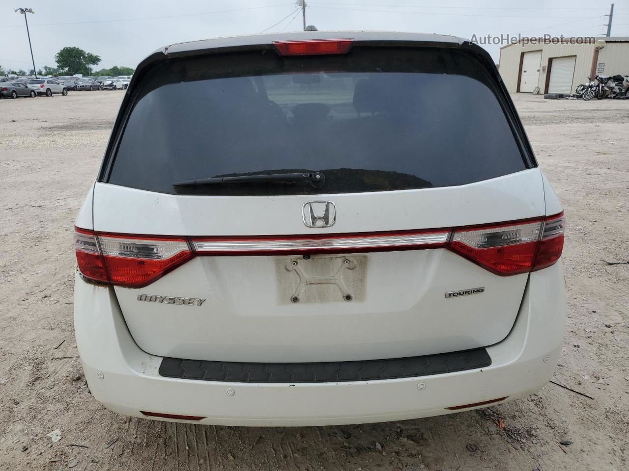 2013 Honda Odyssey Touring White vin: 5FNRL5H90DB007794