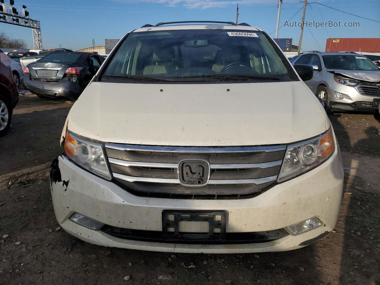 2013 Honda Odyssey Touring White vin: 5FNRL5H90DB016947