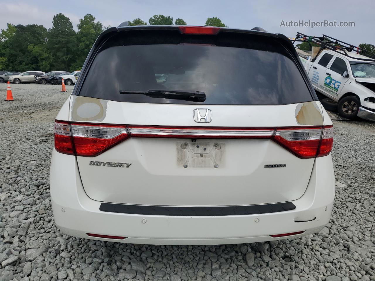 2013 Honda Odyssey Touring White vin: 5FNRL5H90DB047728