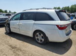 2013 Honda Odyssey Touring White vin: 5FNRL5H91DB060830