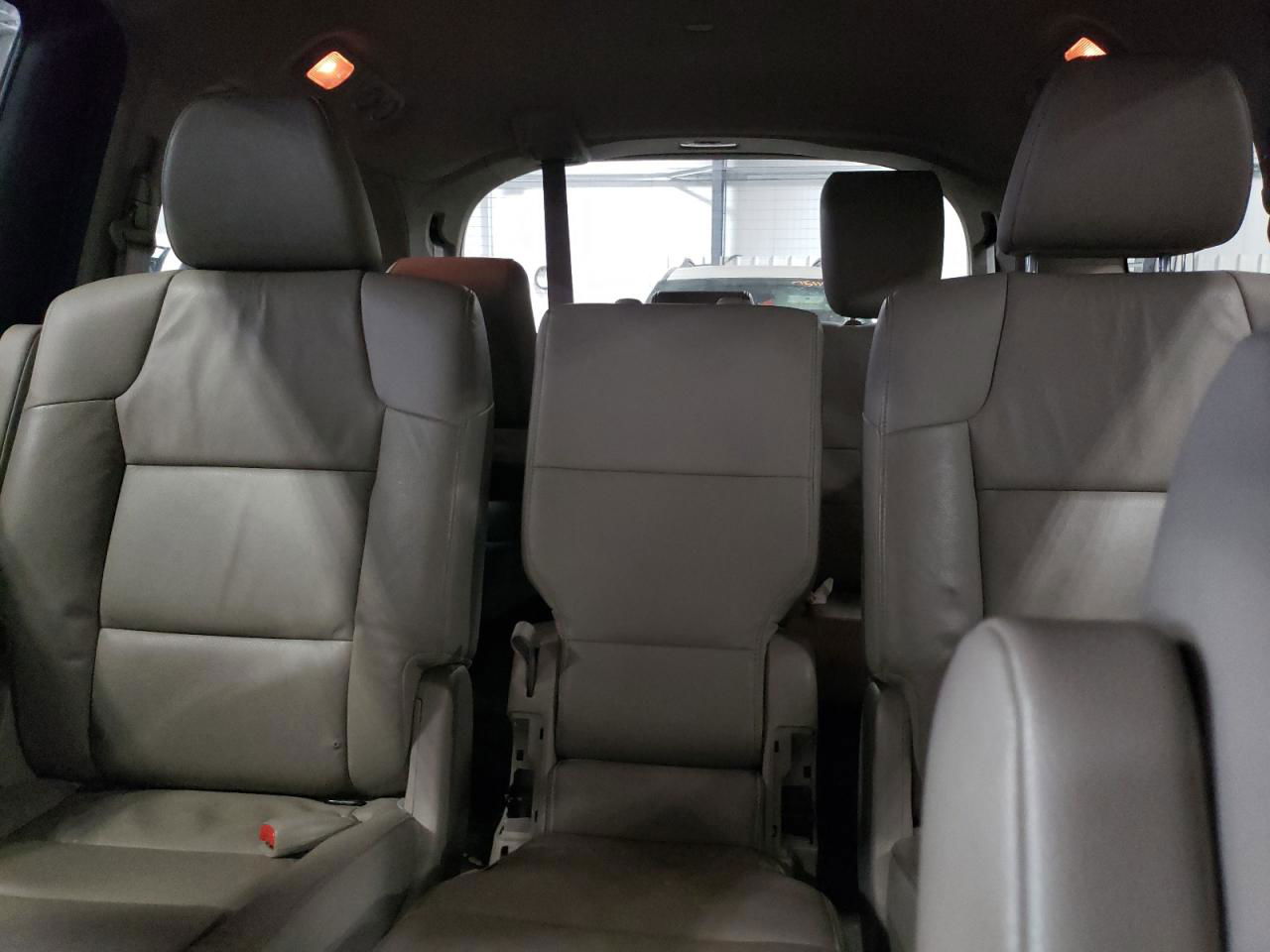 2013 Honda Odyssey Touring Maroon vin: 5FNRL5H93DB041356