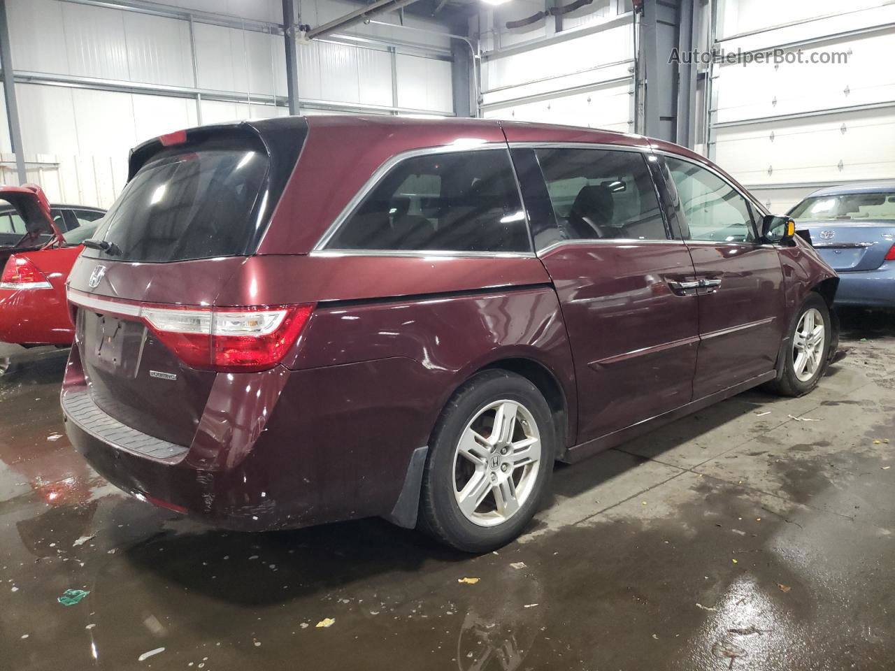 2013 Honda Odyssey Touring Maroon vin: 5FNRL5H93DB041356