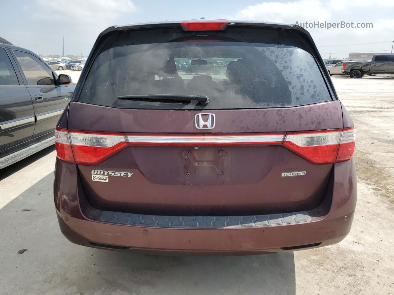 2013 Honda Odyssey Touring Burgundy vin: 5FNRL5H94DB083602