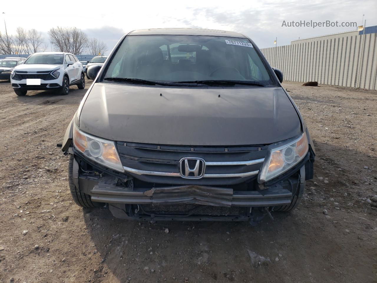 2013 Honda Odyssey Touring Tan vin: 5FNRL5H96DB038936