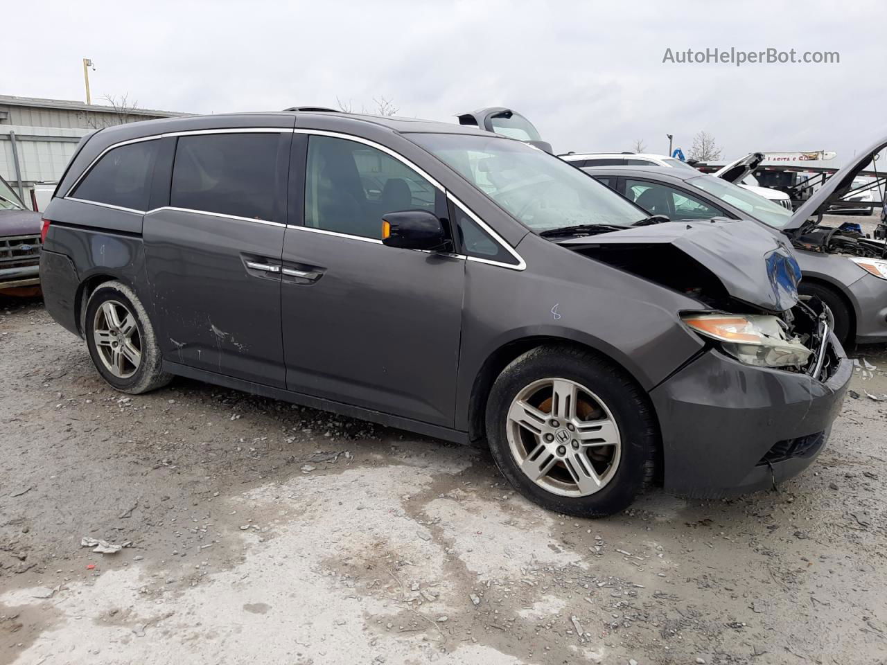 2013 Honda Odyssey Touring Gray vin: 5FNRL5H96DB055798