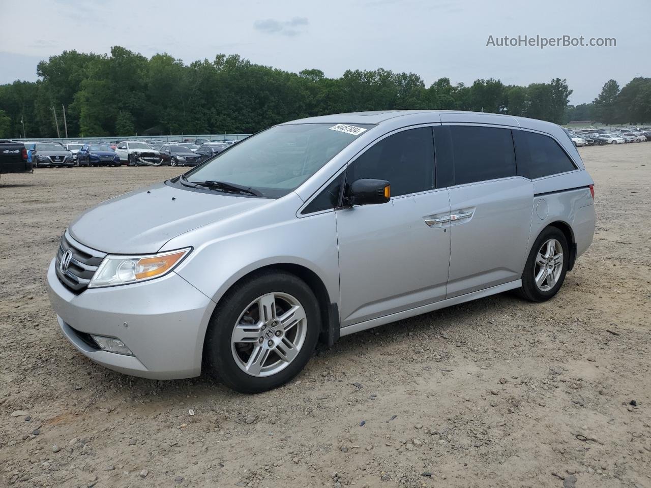 2013 Honda Odyssey Touring Silver vin: 5FNRL5H98DB057147