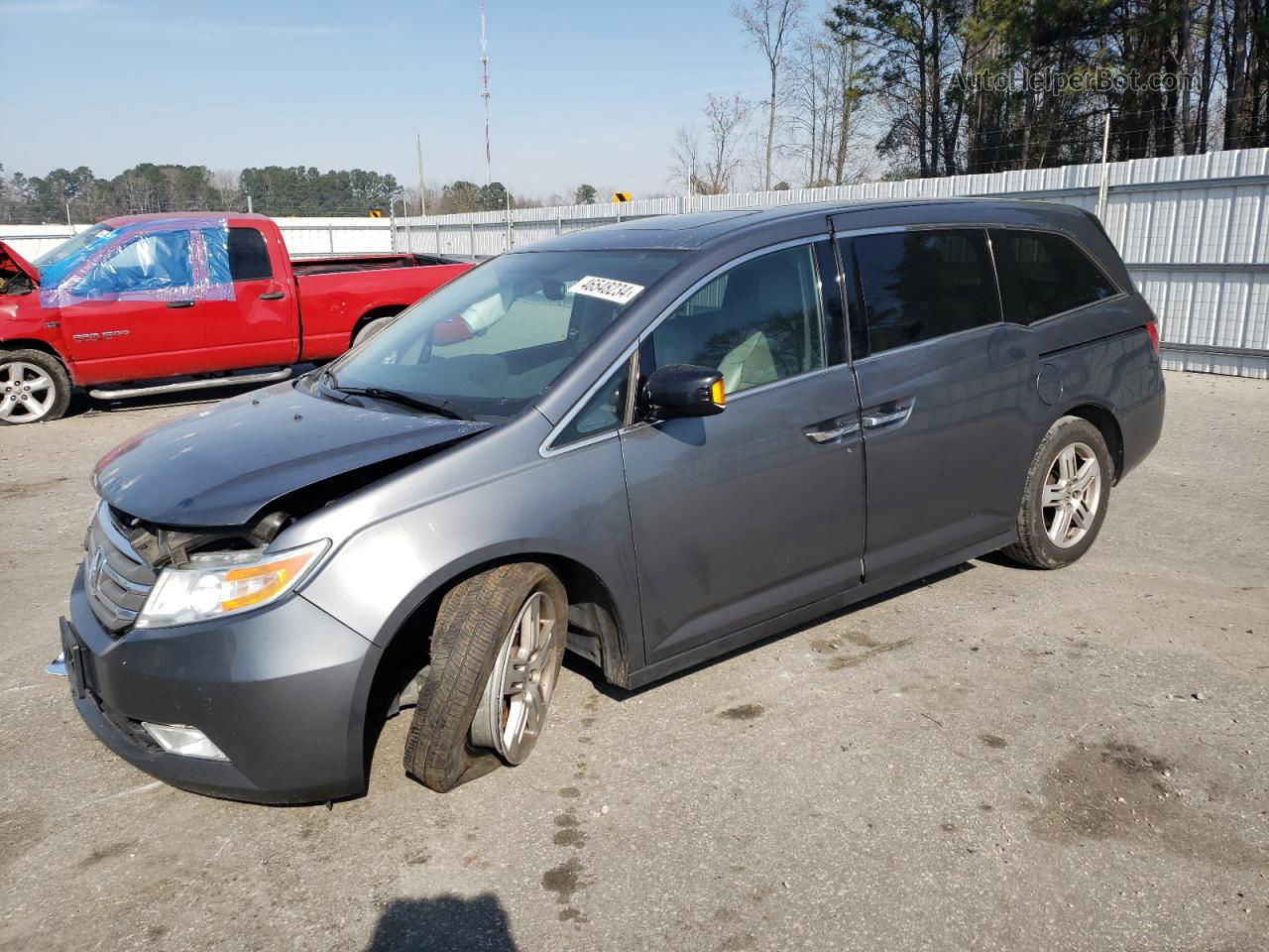 2013 Honda Odyssey Touring Charcoal vin: 5FNRL5H98DB058895