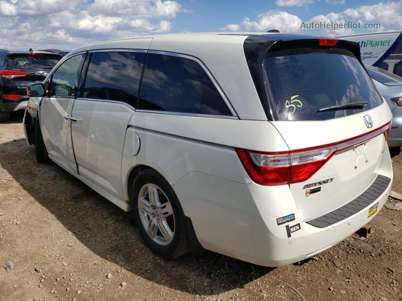 2013 Honda Odyssey Touring White vin: 5FNRL5H99DB088228