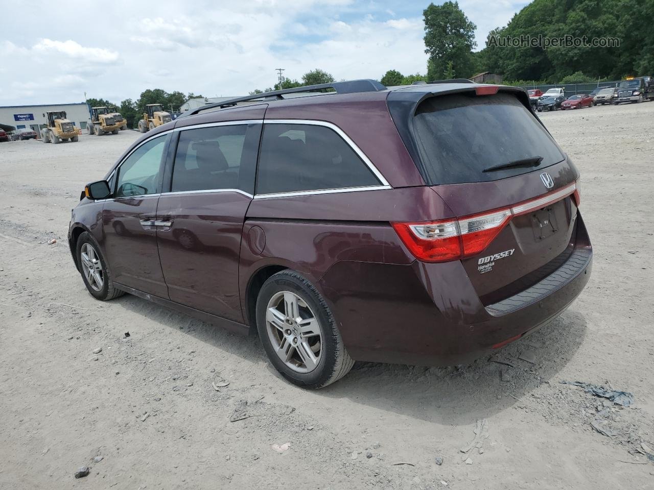 2013 Honda Odyssey Touring Burgundy vin: 5FNRL5H9XDB063161