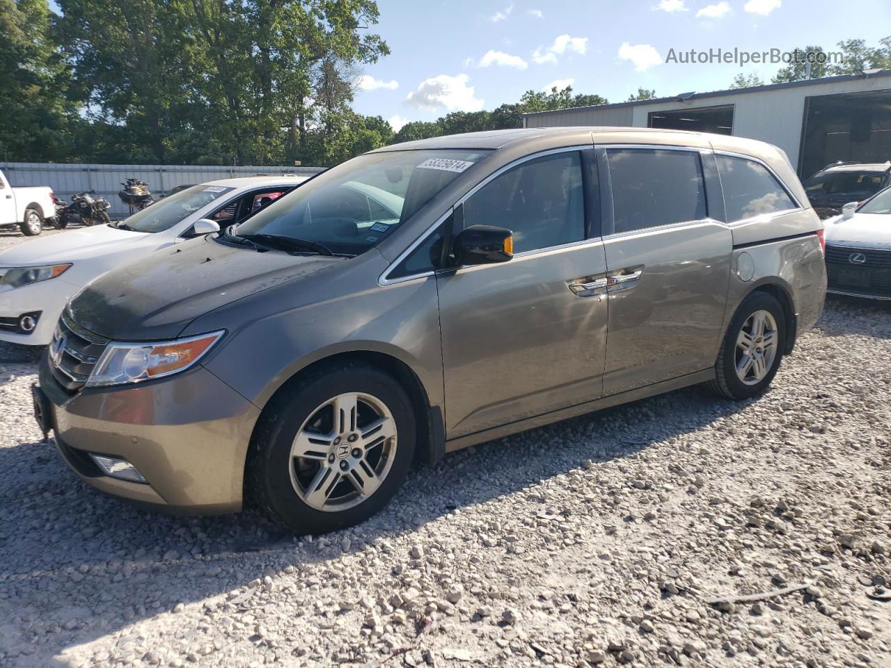 2013 Honda Odyssey Touring Gold vin: 5FNRL5H9XDB066870