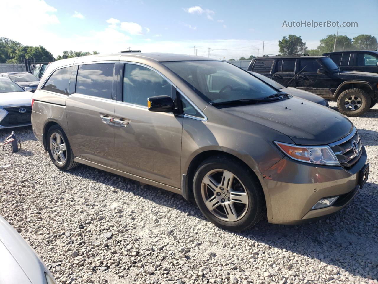 2013 Honda Odyssey Touring Gold vin: 5FNRL5H9XDB066870