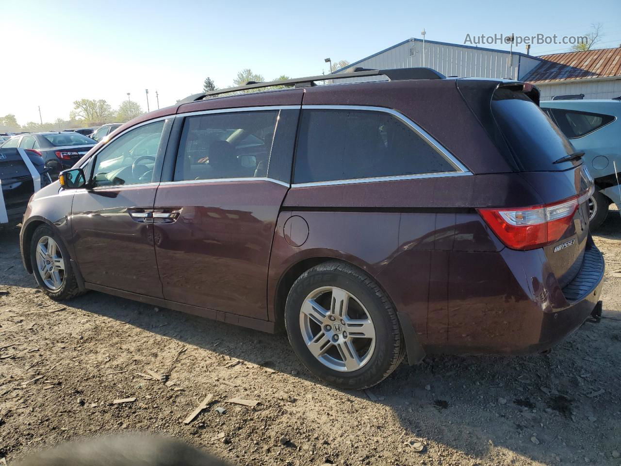 2013 Honda Odyssey Touring Burgundy vin: 5FNRL5H9XDB070224