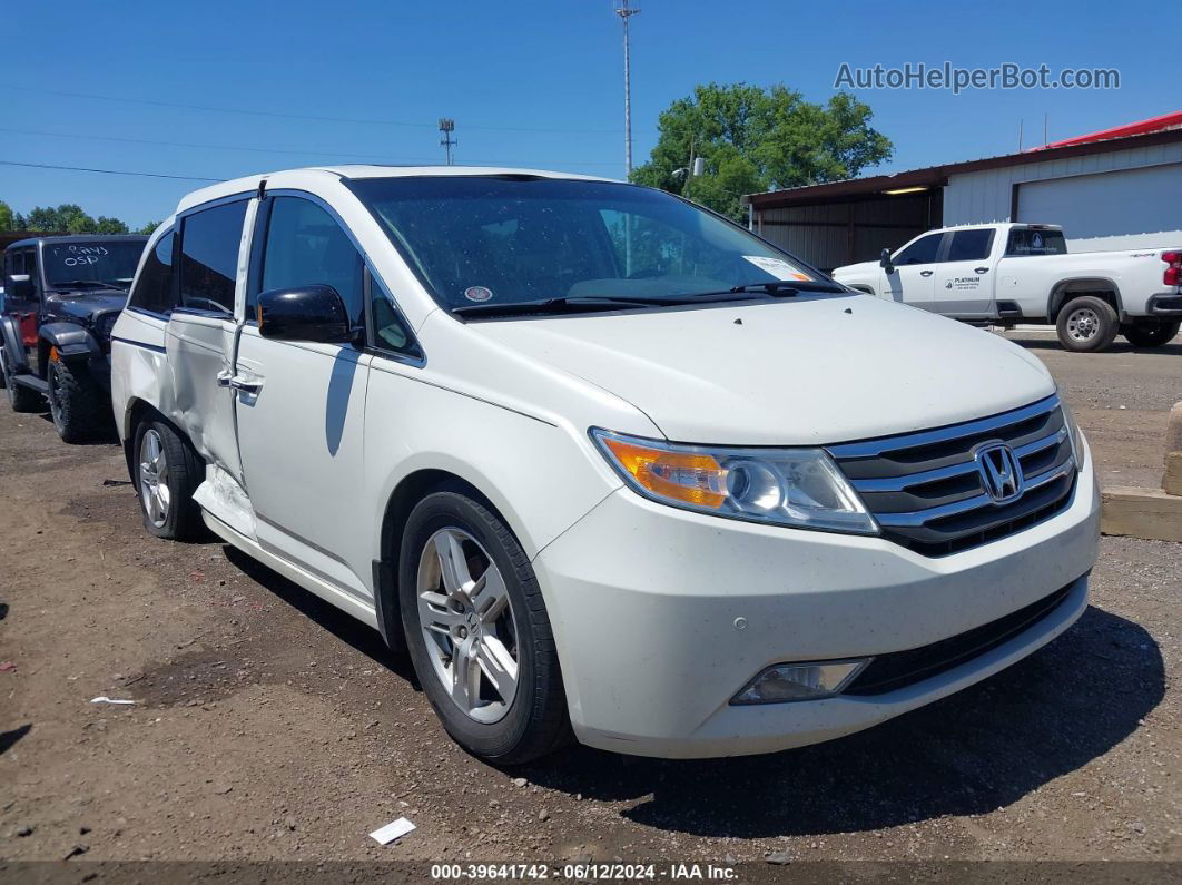 2013 Honda Odyssey Touring/touring Elite White vin: 5FNRL5H9XDB091185