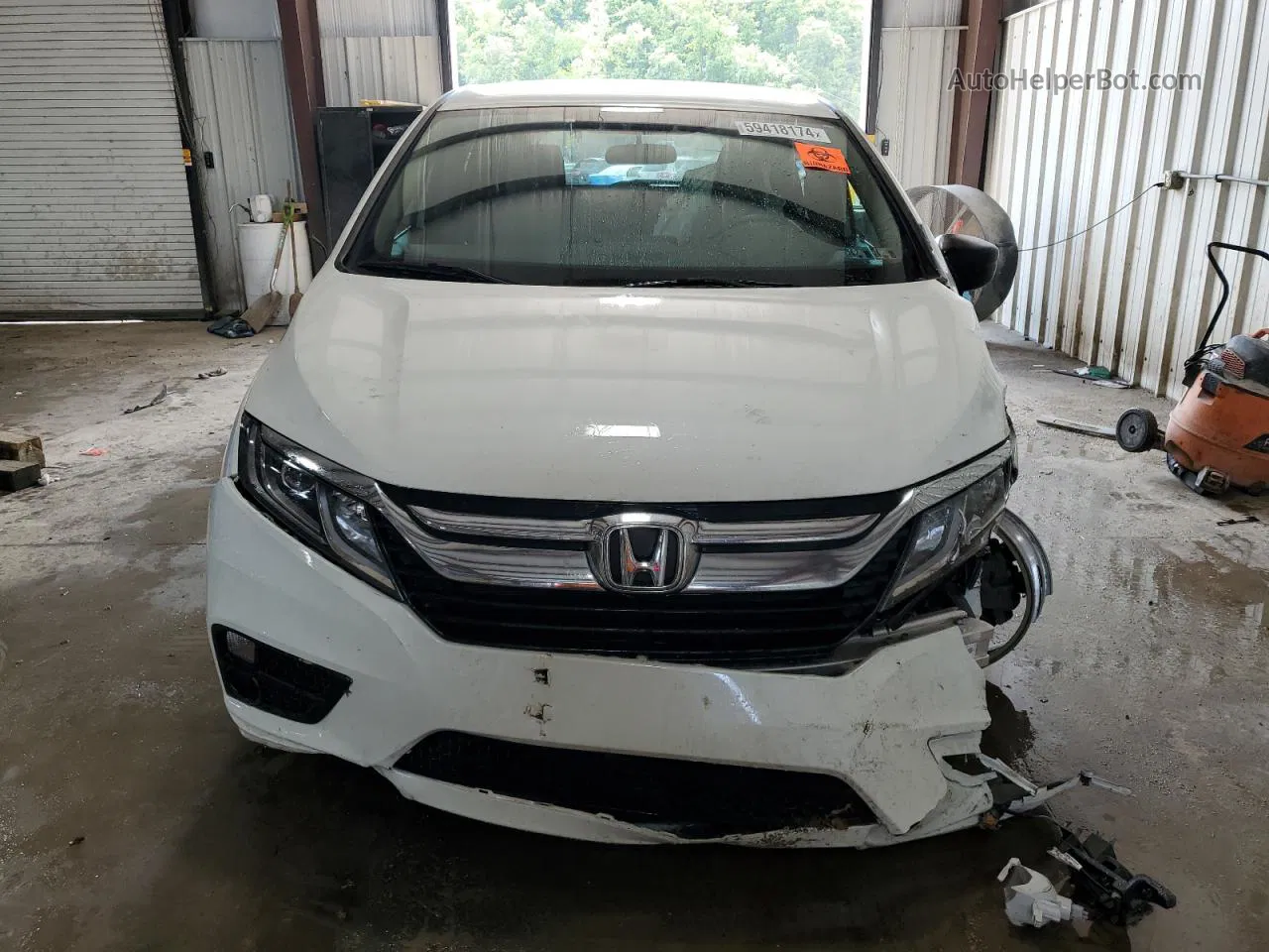 2019 Honda Odyssey Lx White vin: 5FNRL6H21KB048456