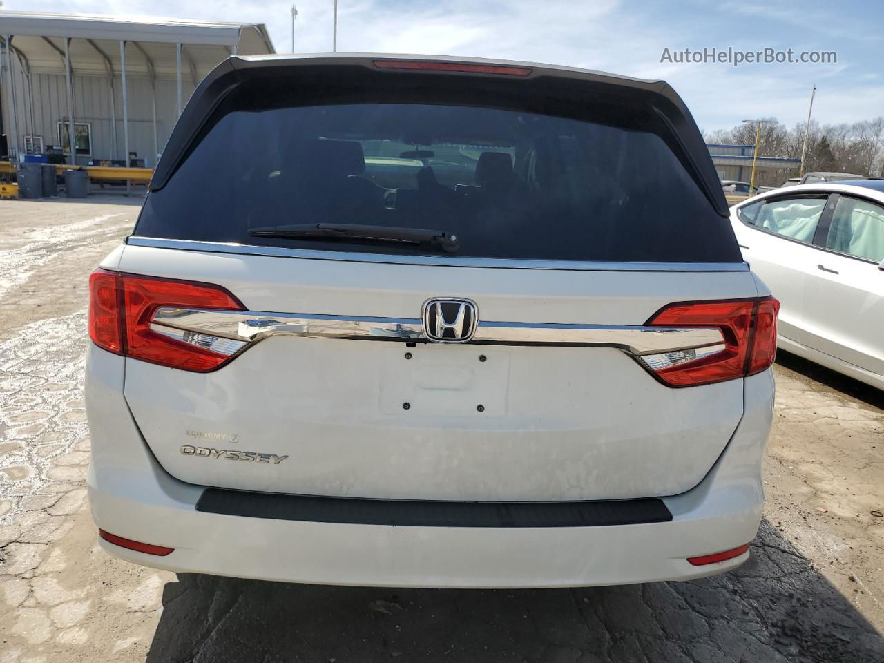 2019 Honda Odyssey Lx White vin: 5FNRL6H26KB005604