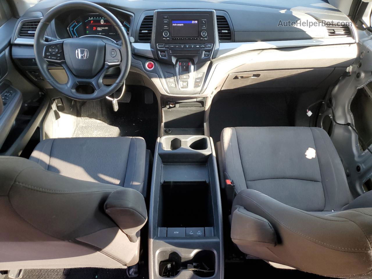 2019 Honda Odyssey Lx Silver vin: 5FNRL6H29KB020713