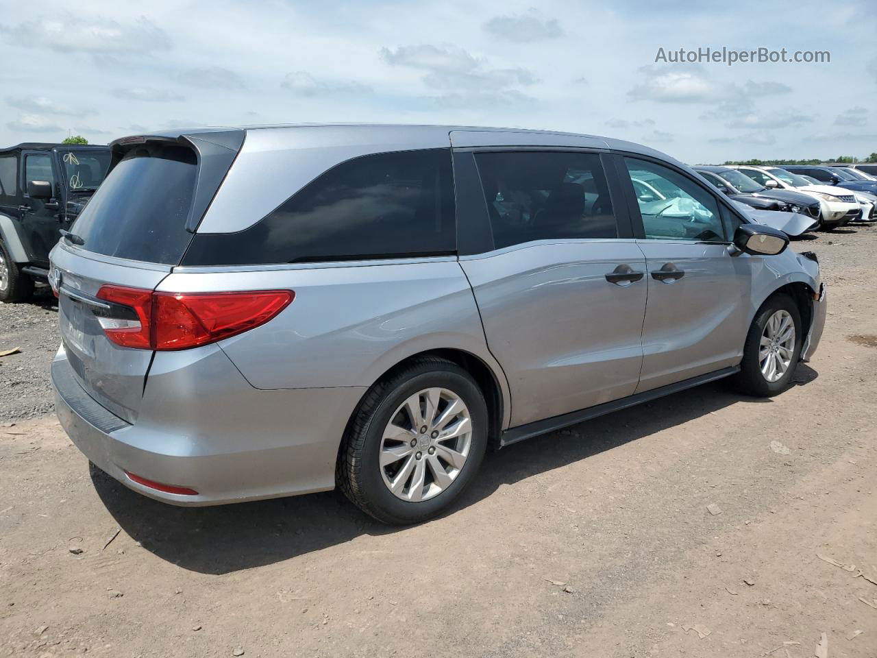 2021 Honda Odyssey Lx Silver vin: 5FNRL6H29MB024019