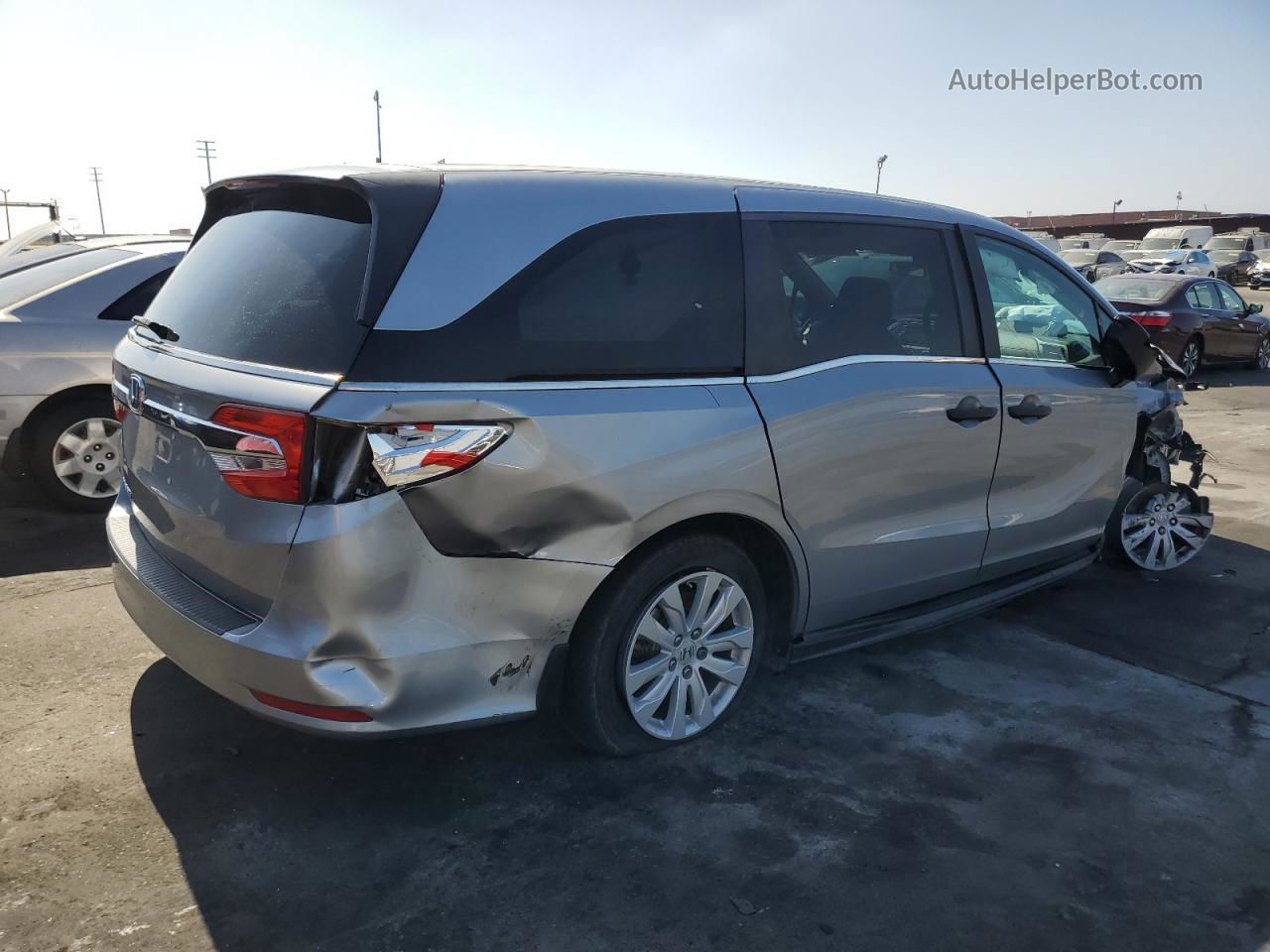 2019 Honda Odyssey Lx Silver vin: 5FNRL6H2XKB028240