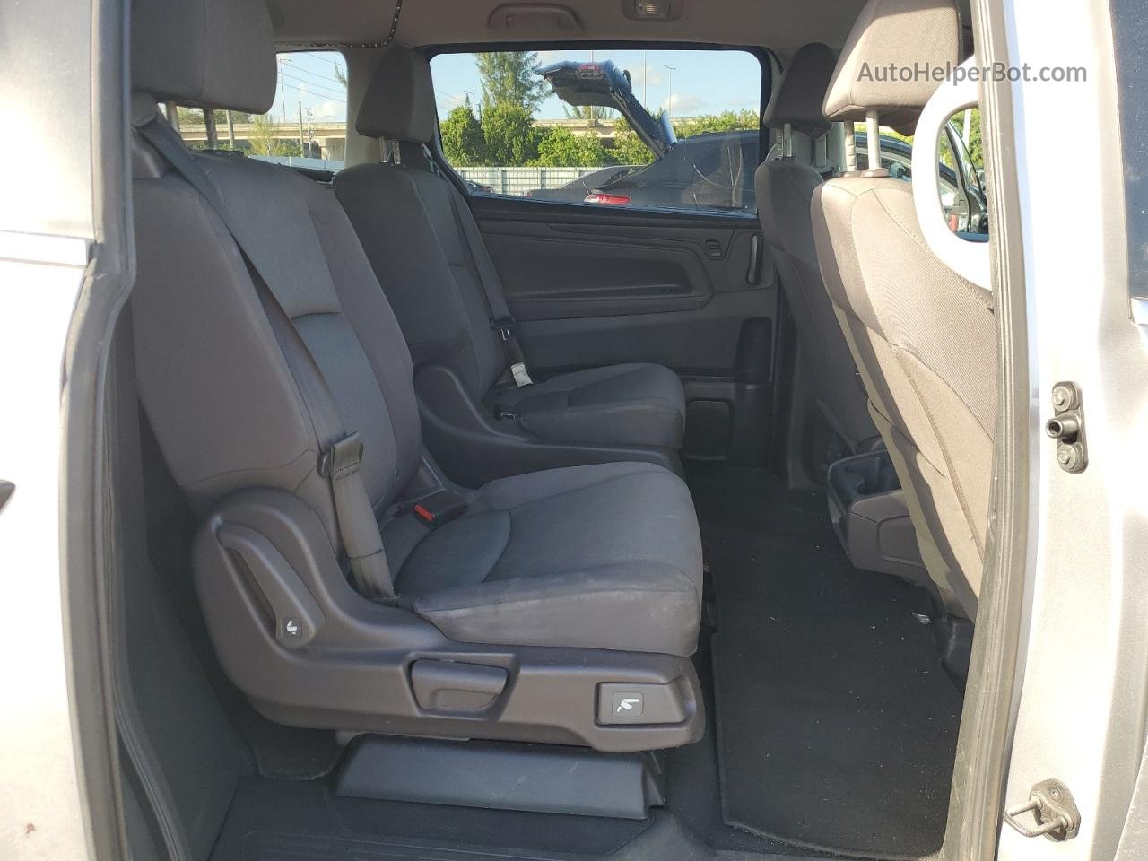 2019 Honda Odyssey Lx Gray vin: 5FNRL6H2XKB115863