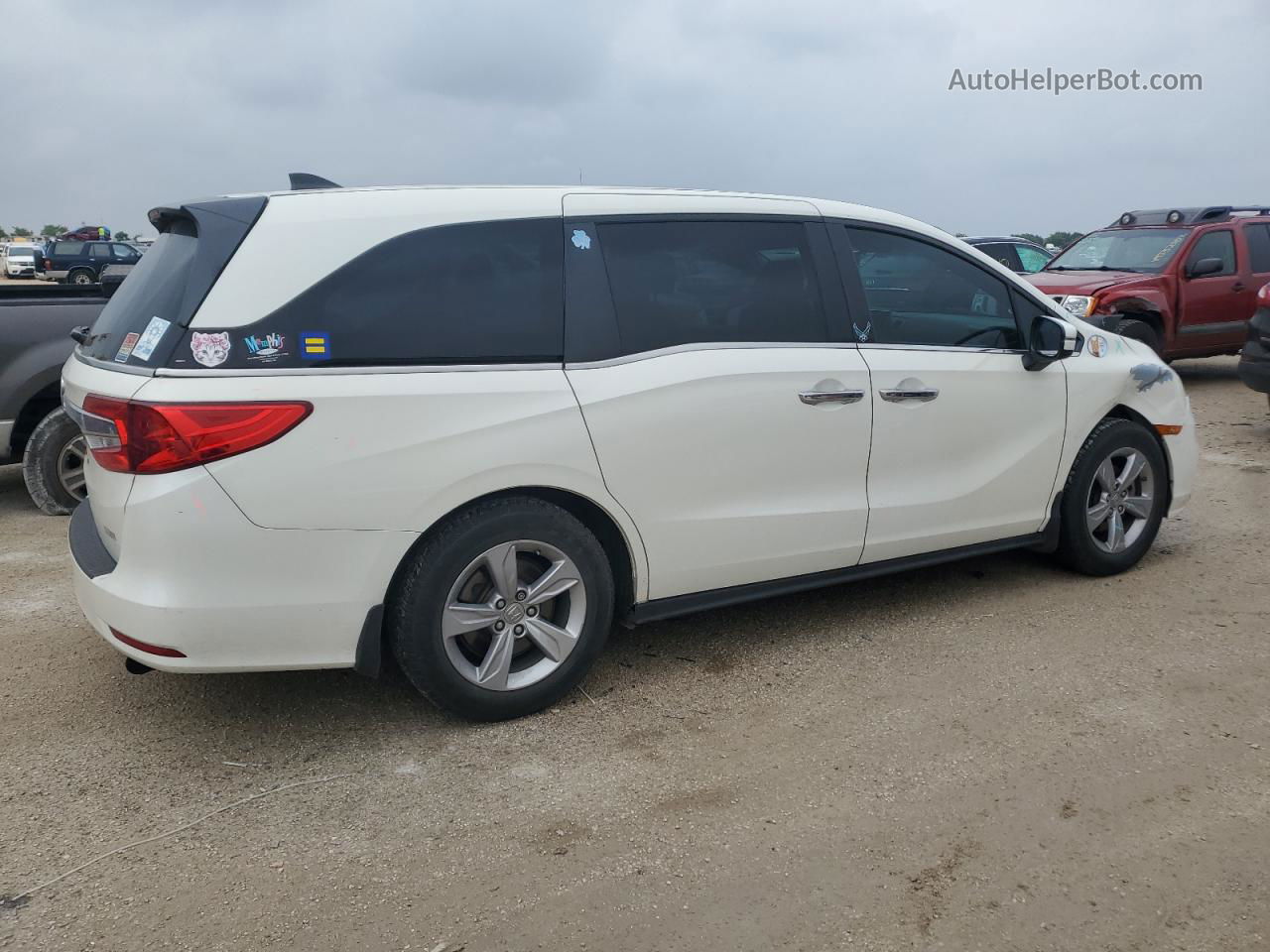 2019 Honda Odyssey Ex White vin: 5FNRL6H50KB025597