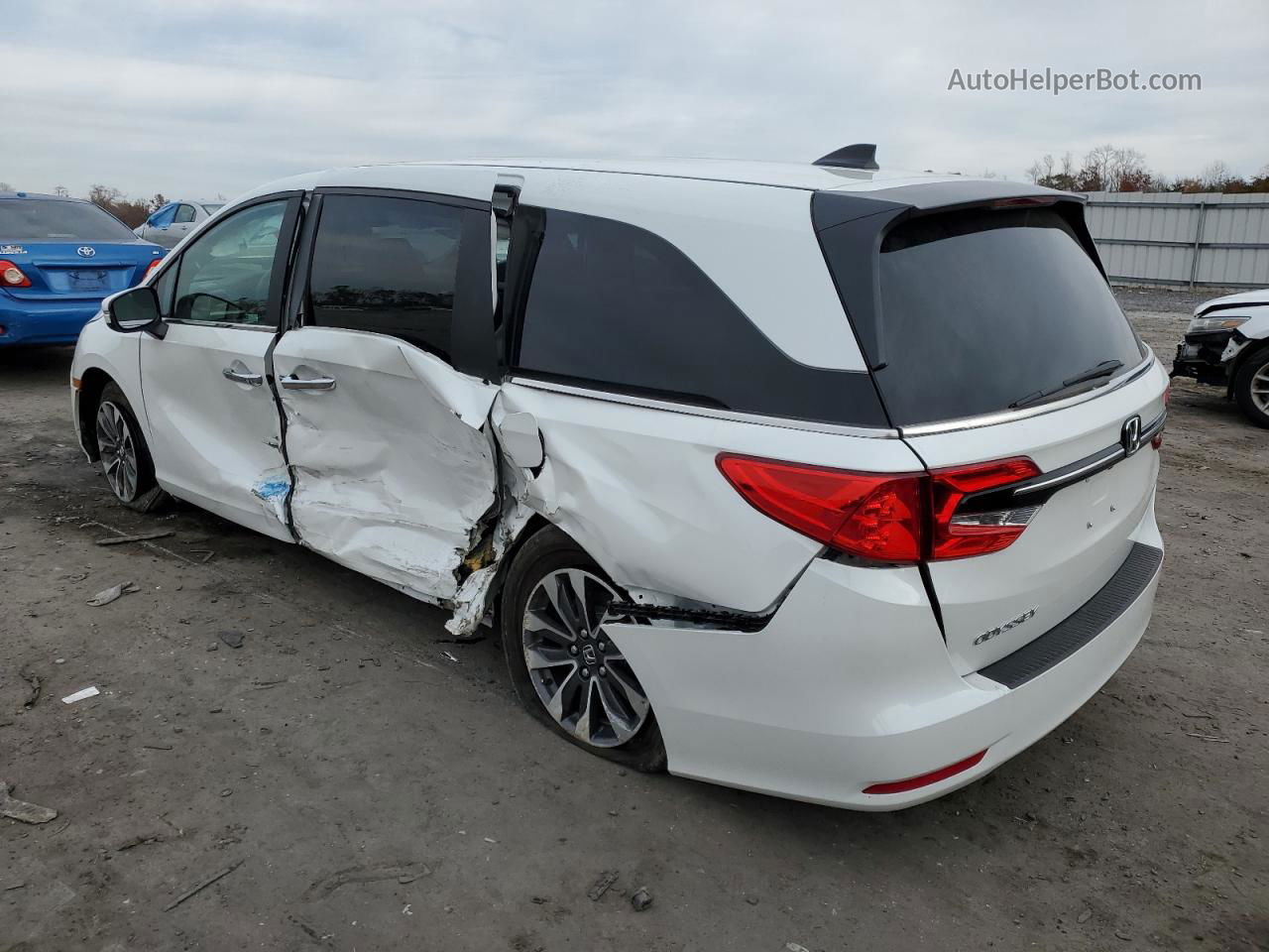 2021 Honda Odyssey Exl White vin: 5FNRL6H71MB024205