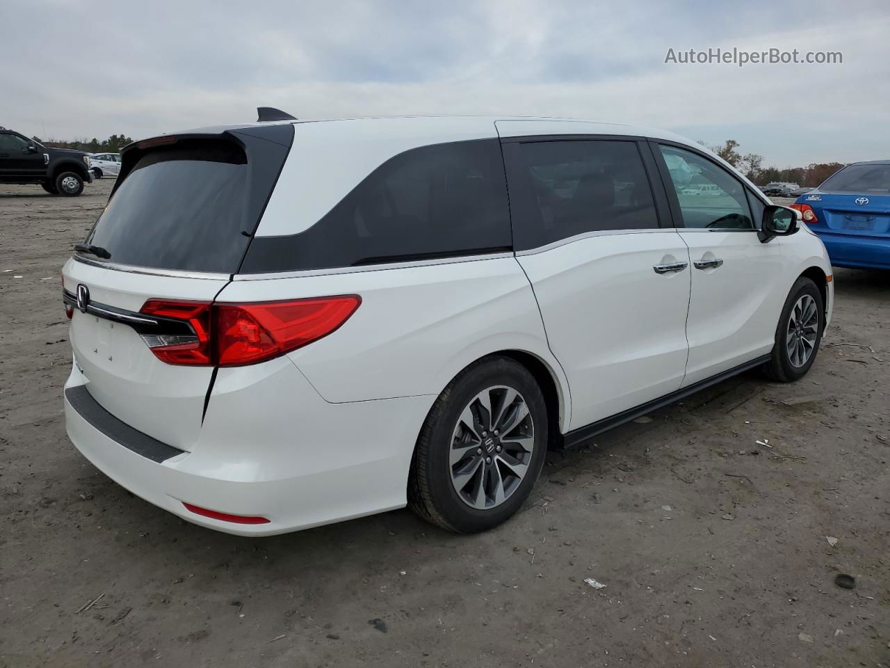 2021 Honda Odyssey Exl Белый vin: 5FNRL6H71MB024205